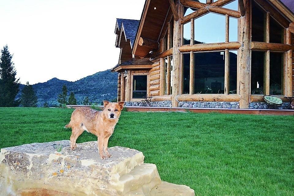 Mcdonald'S Ranch Lodge Gardiner Exterior photo